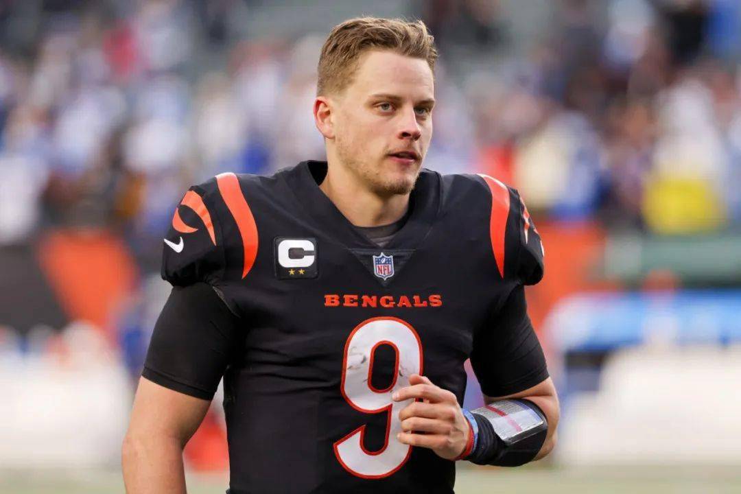 包含周冠宇刷新里程碑，辽宁男篮四强战力克洛杉矶快船，晋级概率达90％的词条